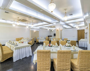  ресторан Аструс