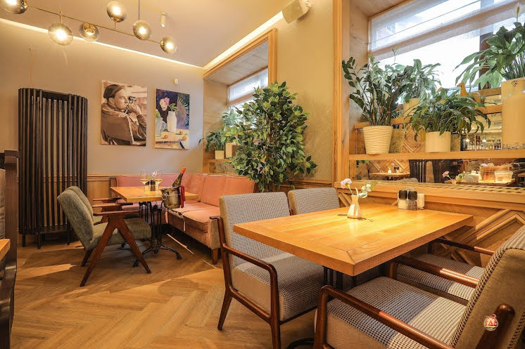 Основной зал в «Beefstroganoff Grill» фотография №8