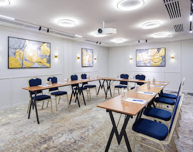  ресторан DoubleTree by Hilton Novosibirsk