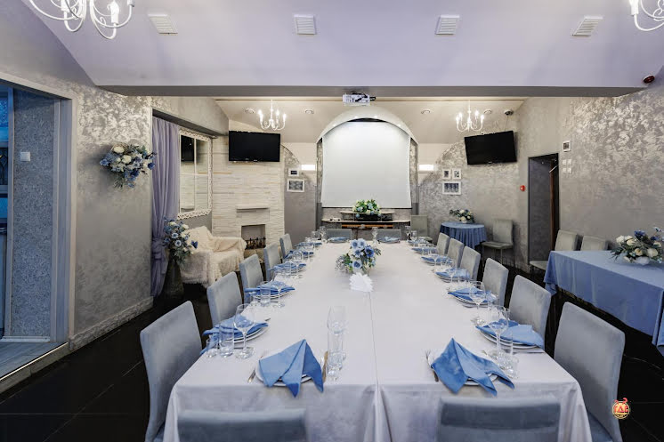 Зал «Гжель» в «Горница» фотография №12