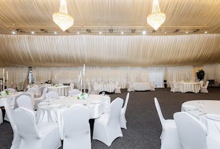 Банкетный шатер "Сияние" в Банкетный шатер "Замок" 