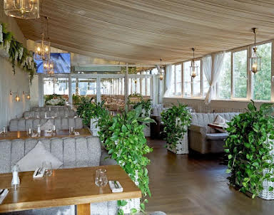  ресторан Плюшкин