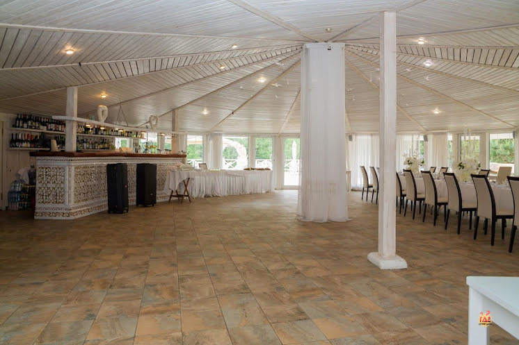 Зал ресторана в «Прибрежный Ярбург» фотография №2