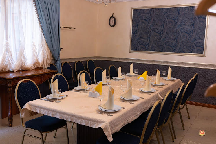 Банкетный зал на 14 персон в «Cowboy Marlboro» фотография №4