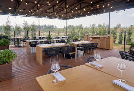 Терраса в Центральный зал