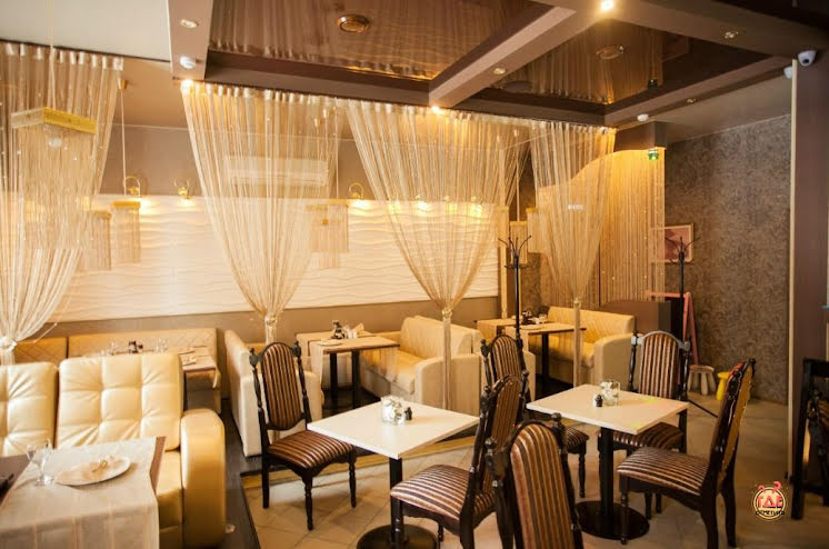 Основной зал  в «Веранда» фотография №6