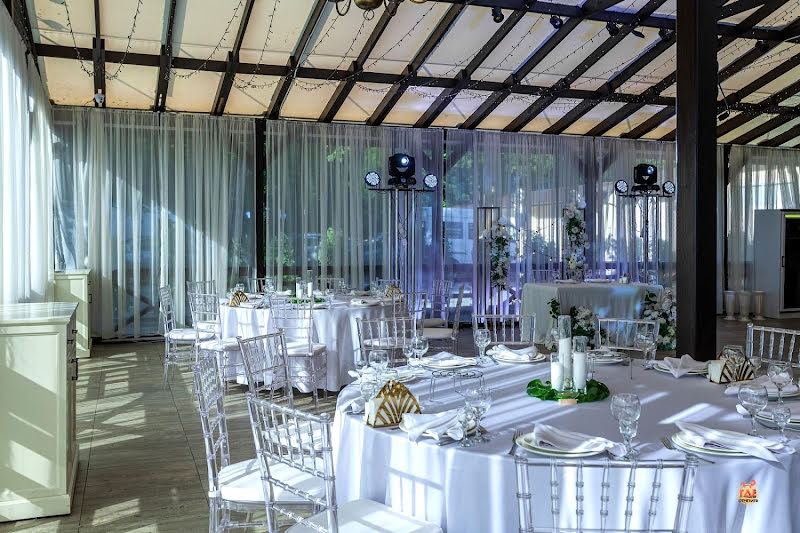 Двин Холл фотография №5