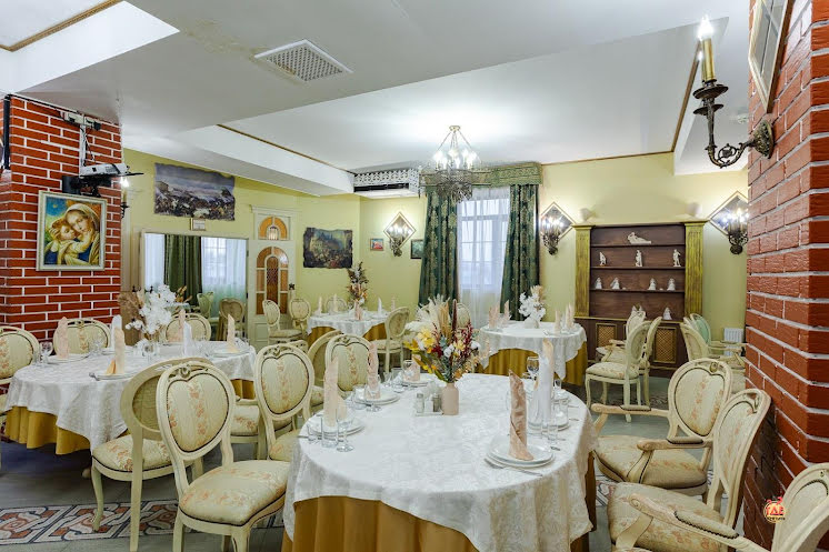 Банкетный зал  в «Петровский дворик» фотография №2