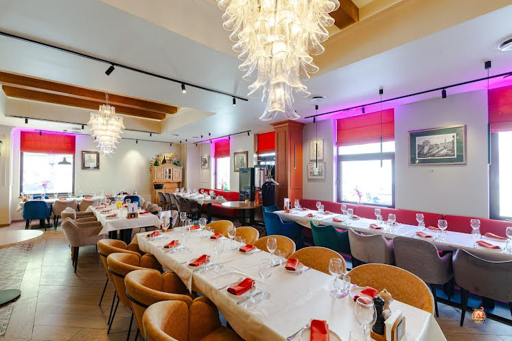 Основной зал  в «Fatto a mano» фотография №1