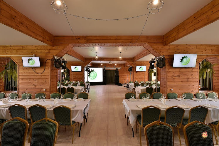 Основной зал  в «Goldy Land» фотография №12