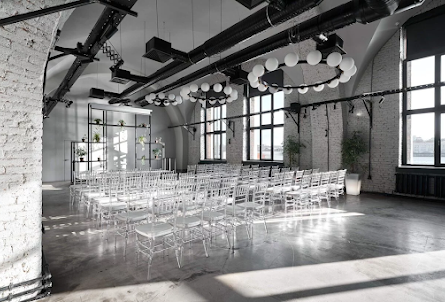 Банкетный зал в Каминный зал 