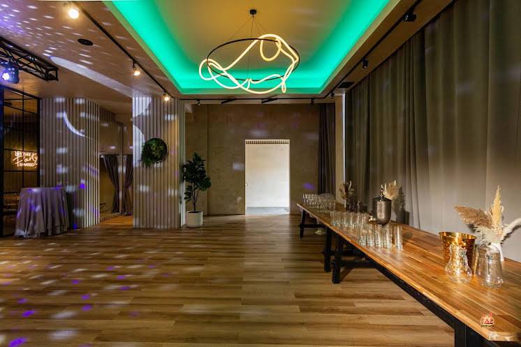 URBAN в «AMAND HALL / Аманд Холл» фотография №2