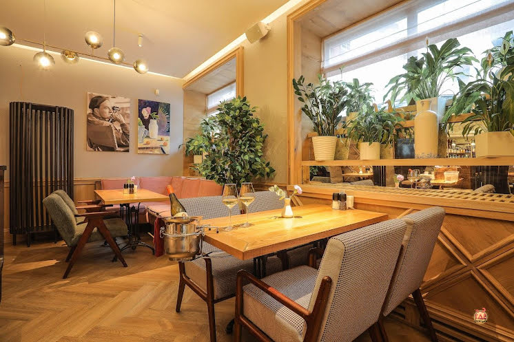 Основной зал в «Beefstroganoff Grill» фотография №5