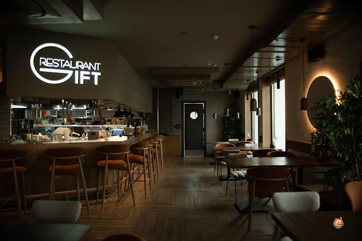 Основной зал в «Gift» фотография №12