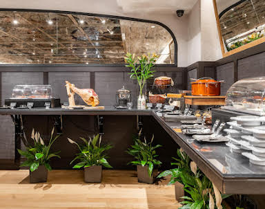 День рождения в BISTROT 44