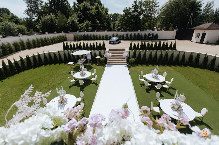 Летняя терраса в саду  в «Villa Barvikha 135» фотография №14