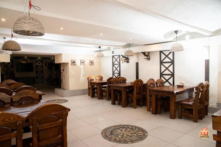 Общий зал в «Дичь» фотография №5