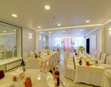  ресторан Амакс