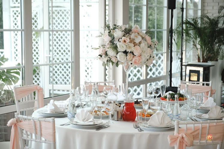 Зал Emily в «Don David» фотография №7