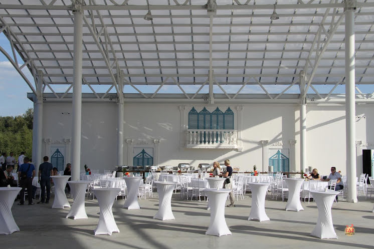 Летняя галерея в «Орловский» фотография №3