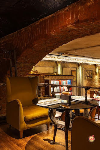 Основной зал в «БеZухов» фотография №14