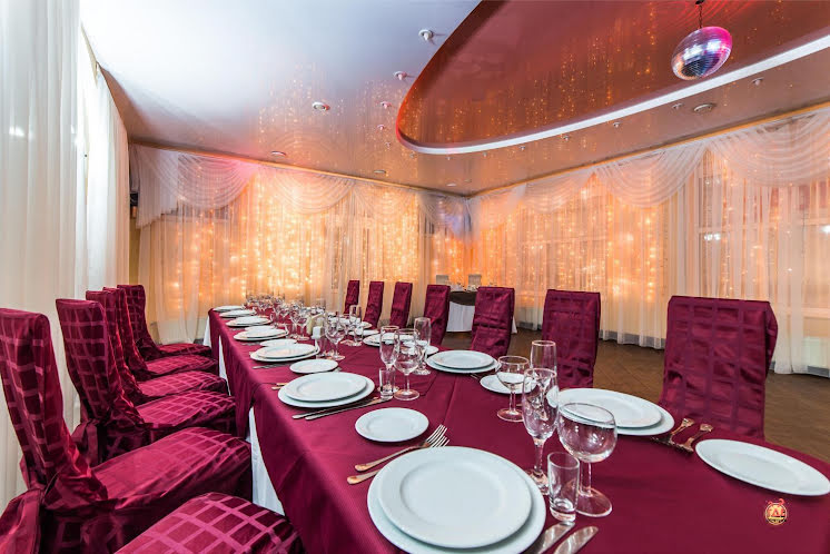 Красный зал  в «К-Визит» фотография №1