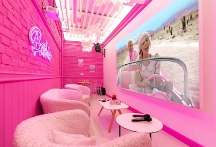 Зал "Барби" в Зал "Африка"