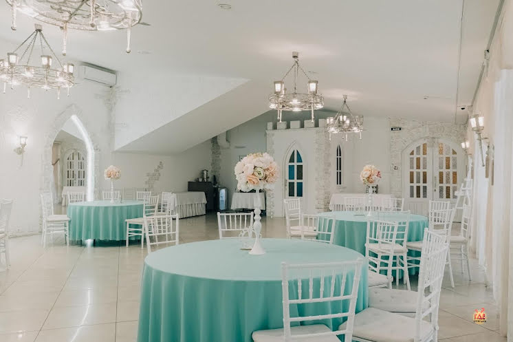 Зеркальный зал в «Кирочный двор» фотография №1