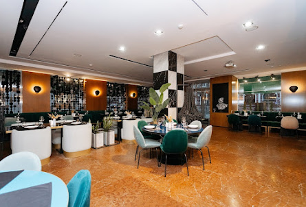 Основной зал в Основной зал