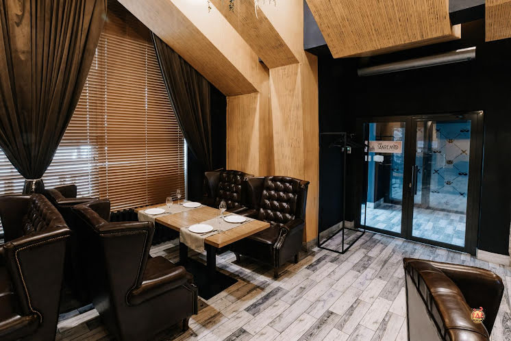 Основной зал  в «Sanremo» фотография №13