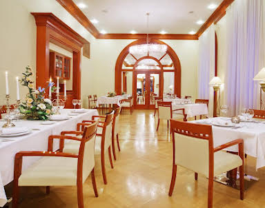 День рождения в Ассамблея