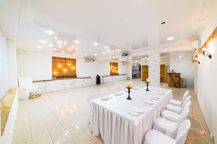 Основной зал в «Ёлка Loft» фотография №2