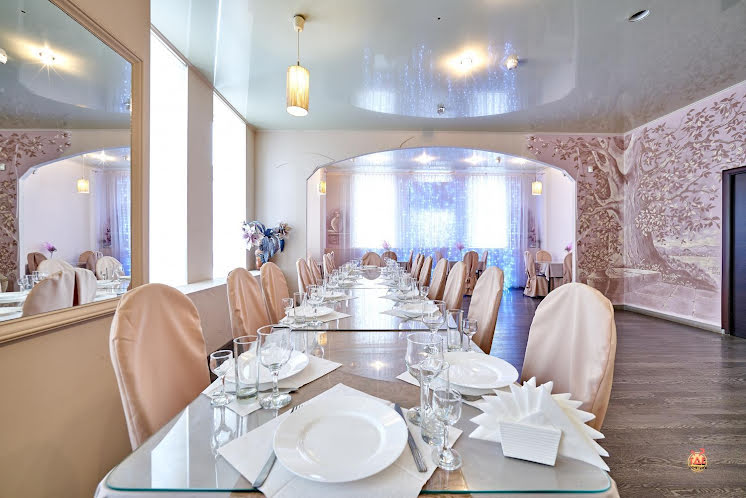 Основной зал в «Публика» фотография №14