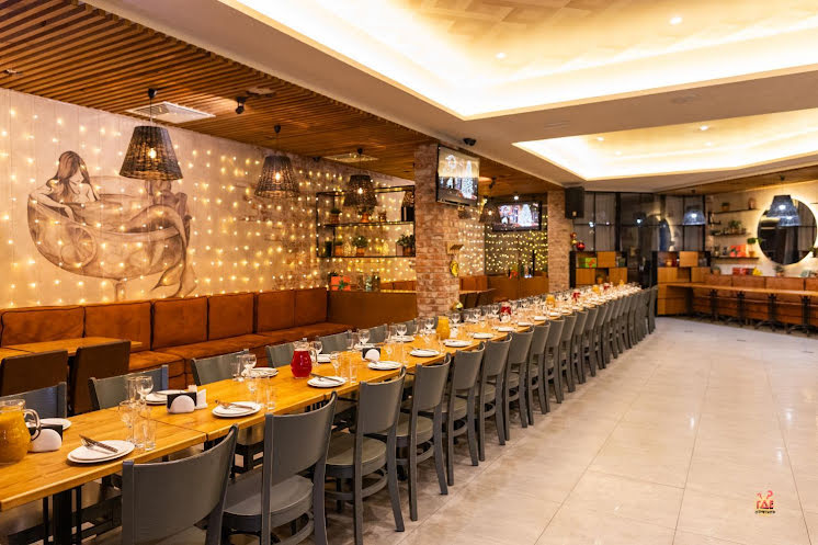 Основной зал в «Grot Первомайский» фотография №1