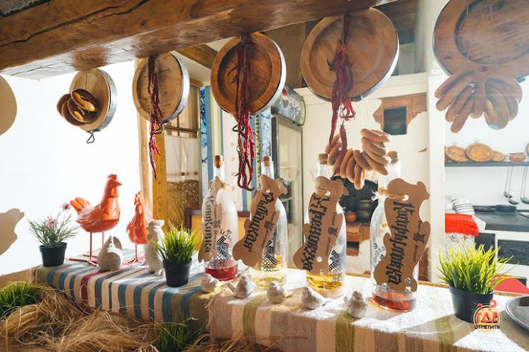 Основной зал ресторана "Корчма" в «Старая Мельница» фотография №8