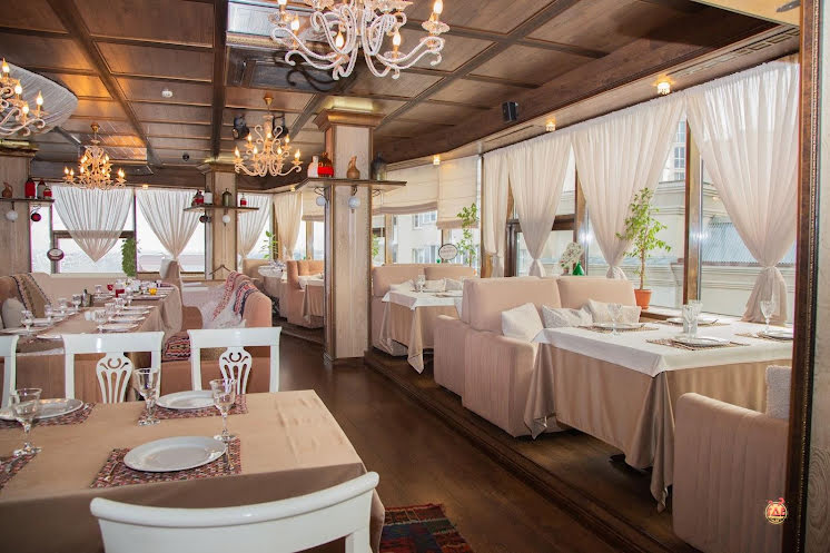 Основной зал  в «Кинто» фотография №12