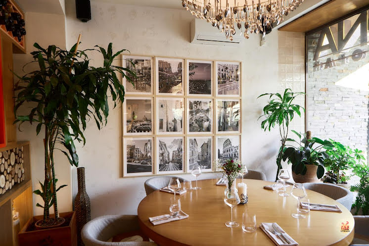 Основной зал в «BONA CAPONA в Пушкине» фотография №3