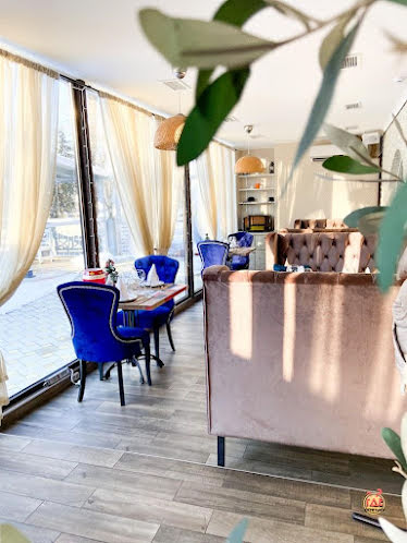 Закрытая веранда в «Српска Кафана на Кубанской набережной» фотография №1