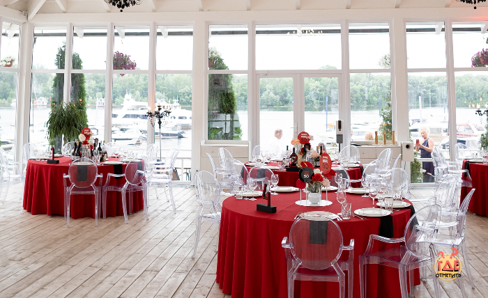 Банкетный зал в «Яхт клуб Ласточка» фотография №1