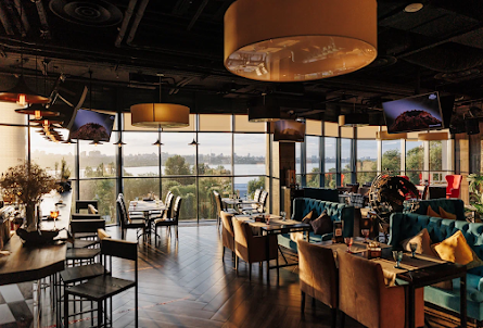 Основной зал  в Малый зал