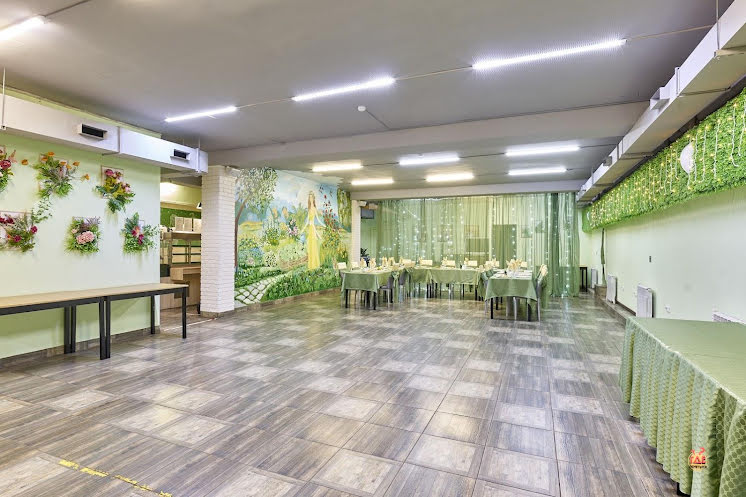 Основной зал в «Шпинат» фотография №8