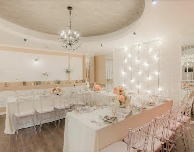  ресторан Liris hall на Среднеохтинском проспекте