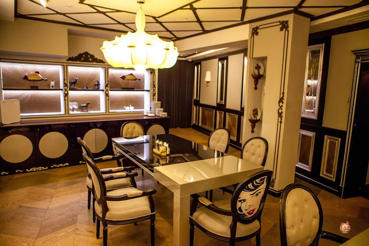 Вип зал в «ИКRA. Restoclub & karaoke» фотография №3