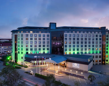  ресторан DoubleTree by Hilton Tyumen