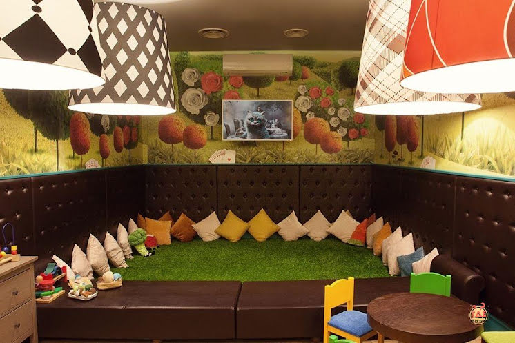 Зал «Алиса в стране чудес»  в «Vostok» фотография №4