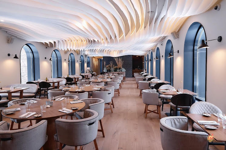 Основной зал 2 этажа  в «Чешуя» фотография №3