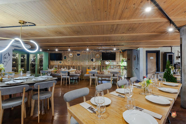 Зал на 2 этаже в «Food Embassy» фотография №13