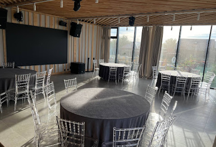 Банкетный зал «Воздух»     в Банкетный зал «Воздух»    