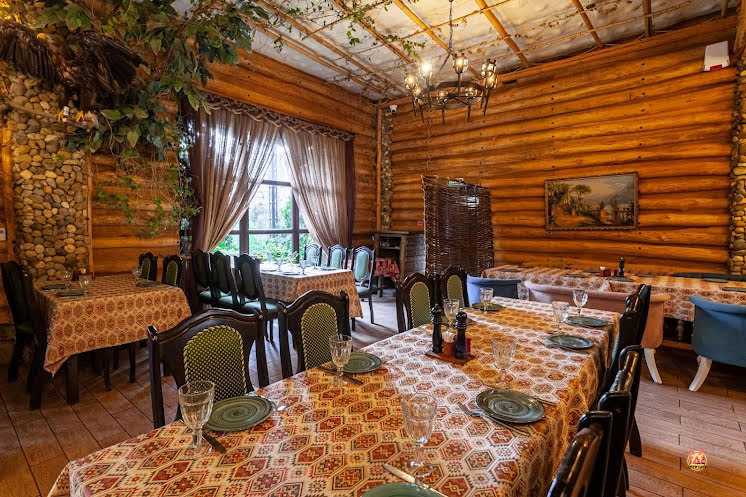 Основной зал в «Помещик на Бершанской» фотография №8