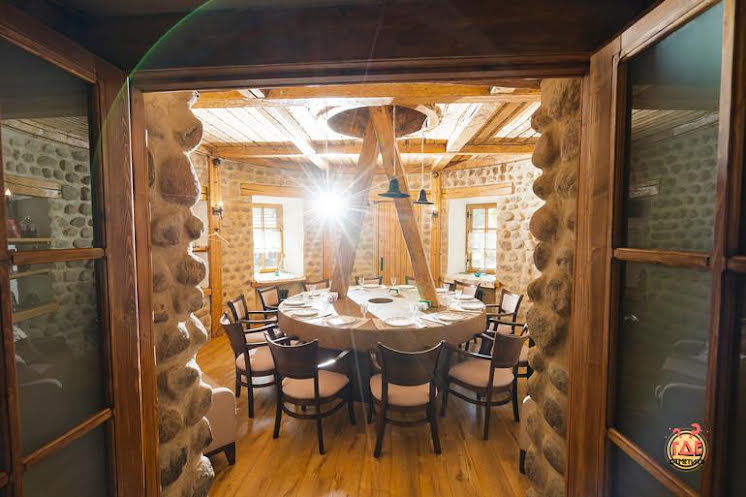 Зал ресторана "Корчма - Жернова в «Старая Мельница» фотография №8